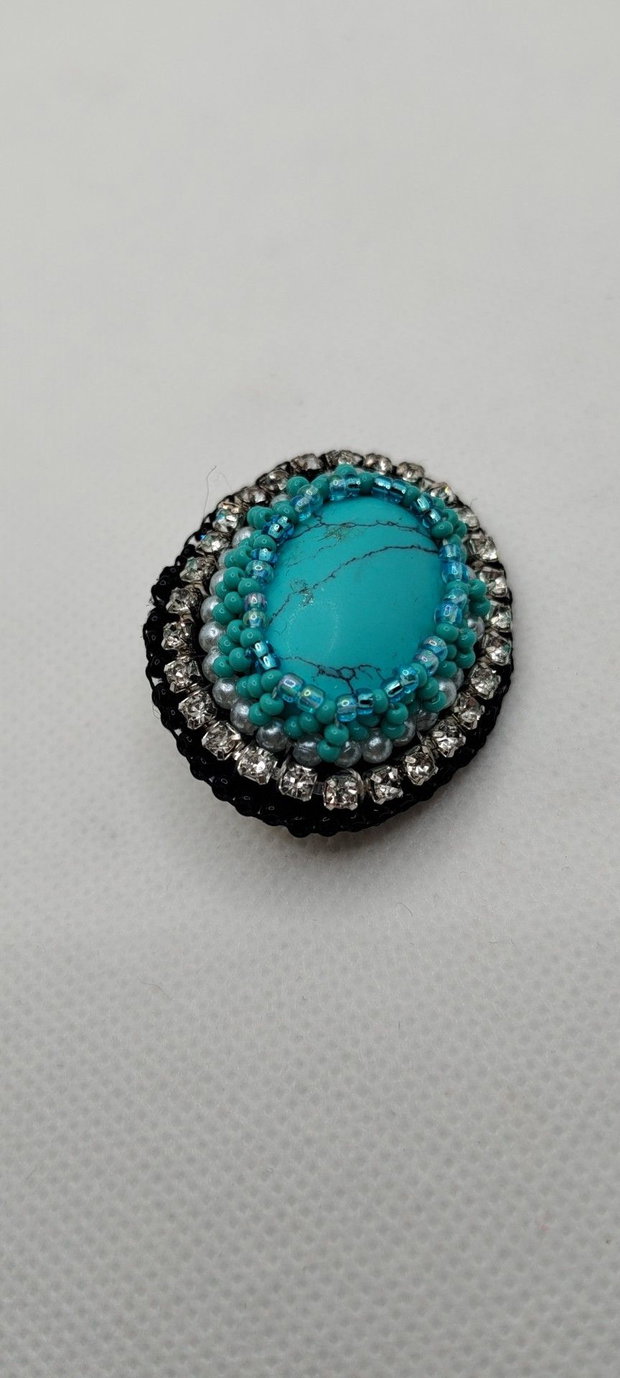 Brosa unicat, brosa handmade, brosa cu cristale naturale