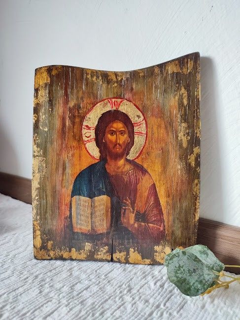 Icoană pe lemn cu Iisus Hristos -Artă sacră pentru colțul de rugăciune