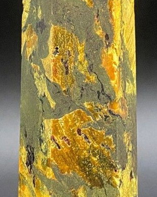 Realgar - Obelisc piatra semipretioasa