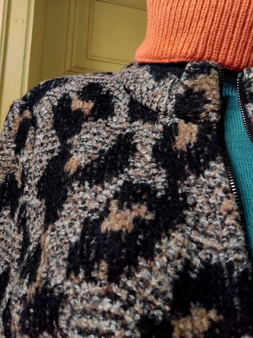 Jacheta/ cardigan brand