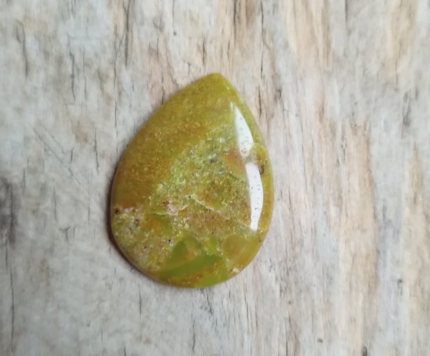 Cabochon opal verde, 34x25 mm