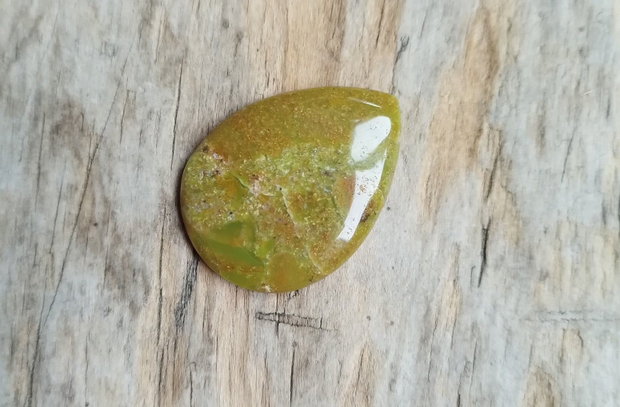 Cabochon opal verde, 34x25 mm