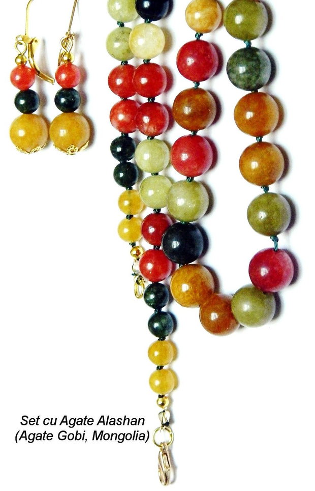 Set bijuterii cu colier si cercei clasici realizat cu Agate Alashan multicolore, bijuterii de primavara, superb cadou pentru ea (136)