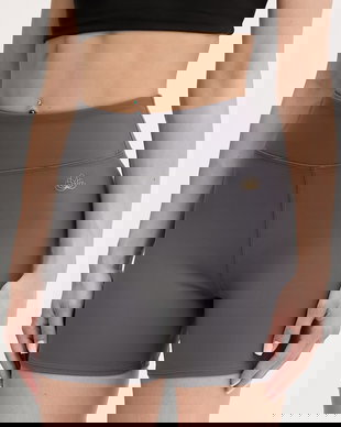 EA7 Emporio Armani pantaloni scurți sport pentru femei