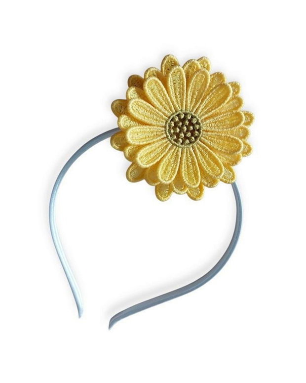 Cordeluta cu Floare Galbena