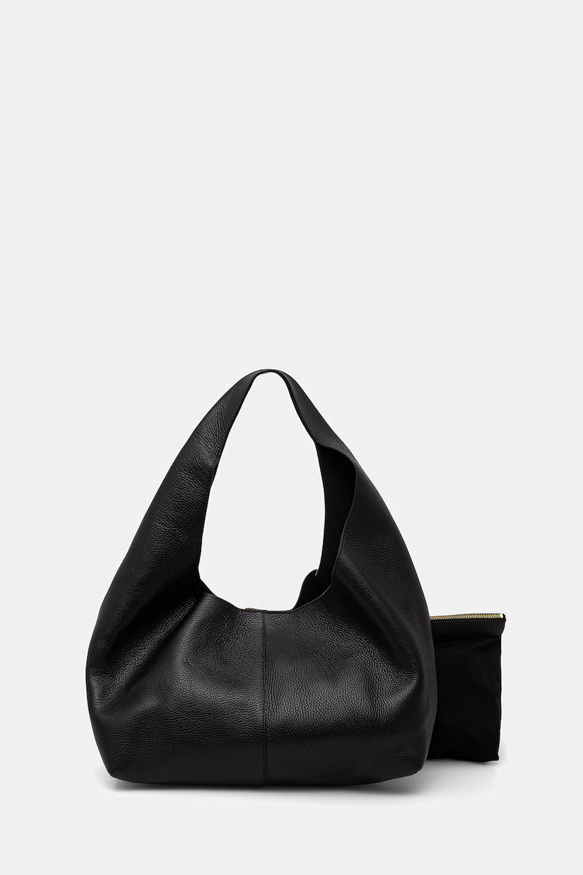 Liviana Conti poseta de piele