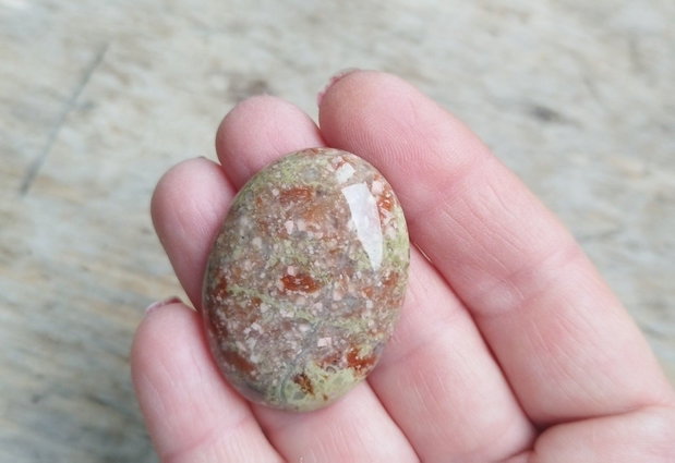Cabochon jasp riolit, 40x30 mm