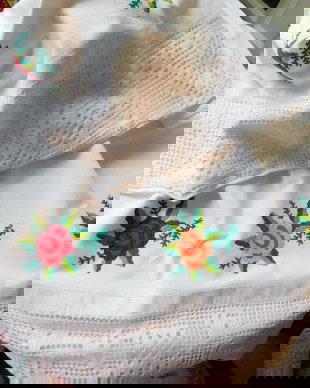 2  fete perna pinza bumbac gros,  vintage ,  dantela manuaka,  cusaturi  manuale