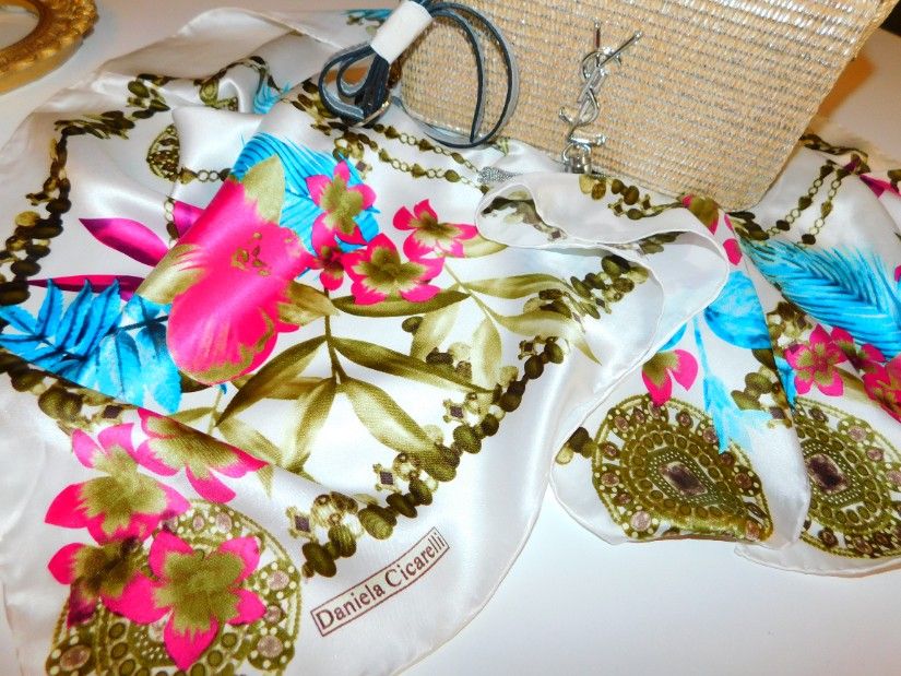 Poseta noua, eleganta,  bareta lunga,  esarfa noua  cadou, designer, italia, matase naturala