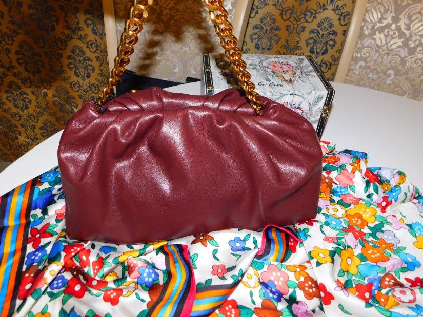 Poseta  eleganta de mina, Parfois, esarfa foarte mare, noua, asortata