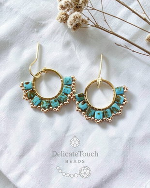 Cercei rotunzi cu margele Tila turcoaz, cercei handmade boho