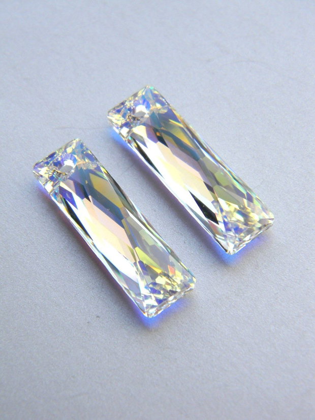 Pandantiv Swarovski - Queen Baguette 25 mm (6465-1AB)