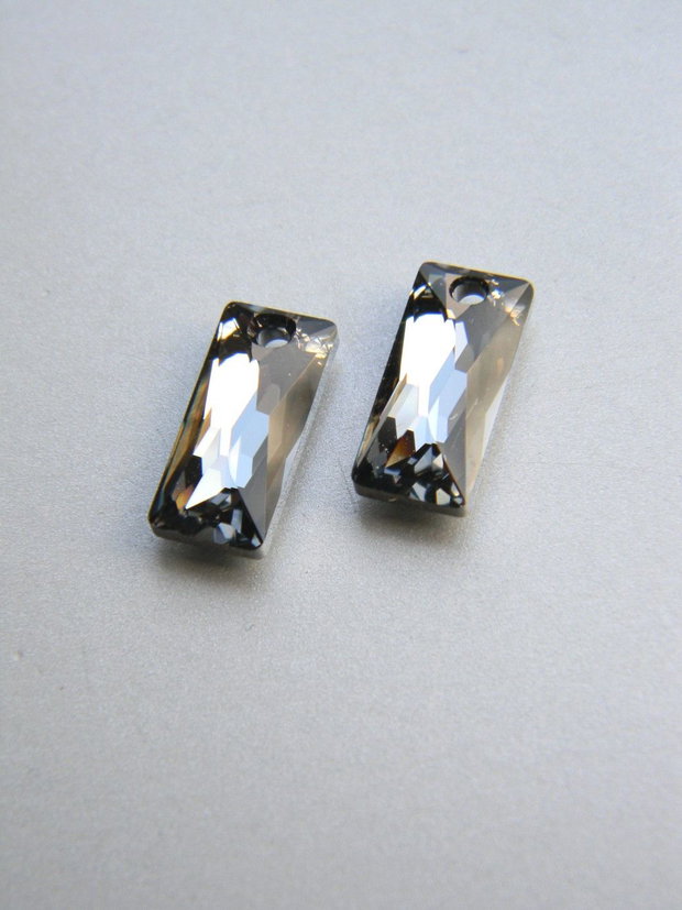 Pandantiv Swarovski - Queen Baguette 13 mm (6465-SINI)