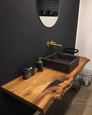 Blat baie din lemn masiv cu epoxy - live edge - 120x50 cm - ATP Wood