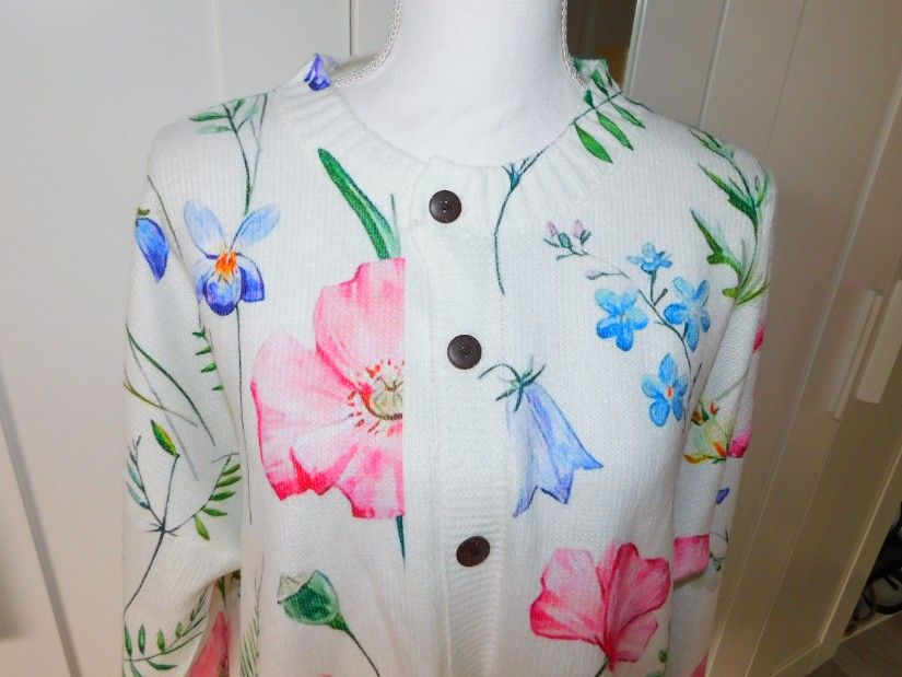 Cardigan nou, deosebit, floral , masura 52 - 54