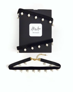 Colier tip choker cu perle