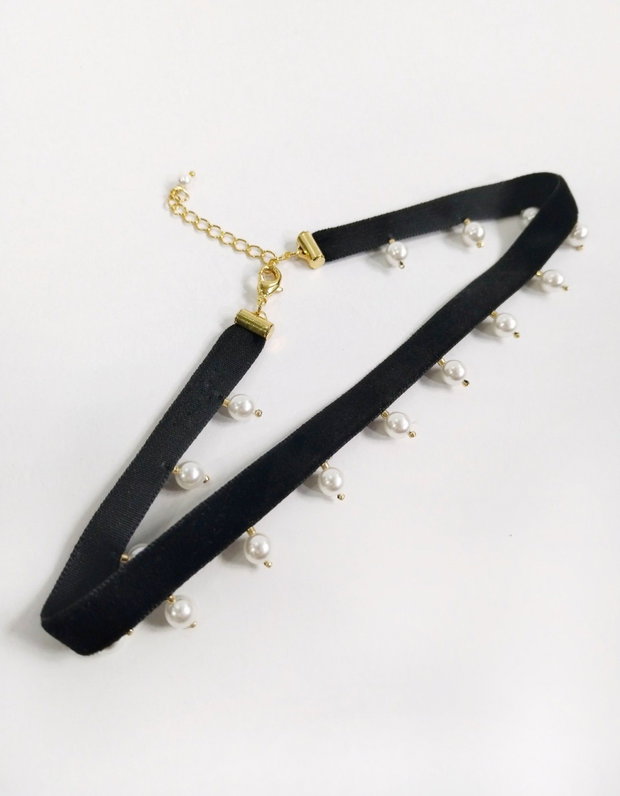 Colier tip choker cu perle