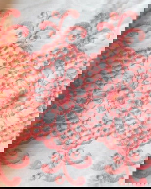 Plic  vintage  broderie pe  fata,  cadou 2 fete  de perna  cu dantele , produse neutilizate