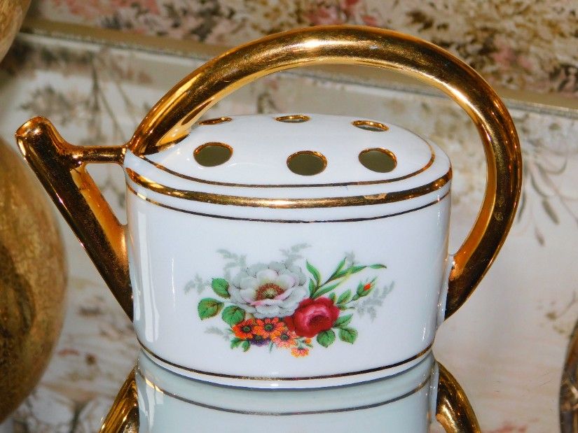 Portelan Franta , Limoges,  obiect decor deosebit, aur coloidal