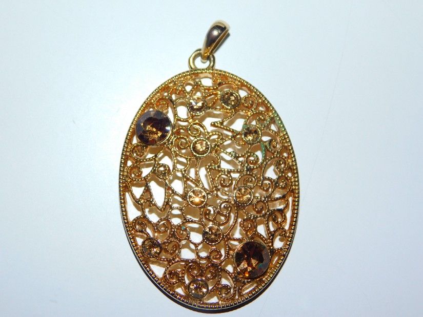 Pandantiv Jablonex , cristale Bohemia, lucrat  in filigran , vintage