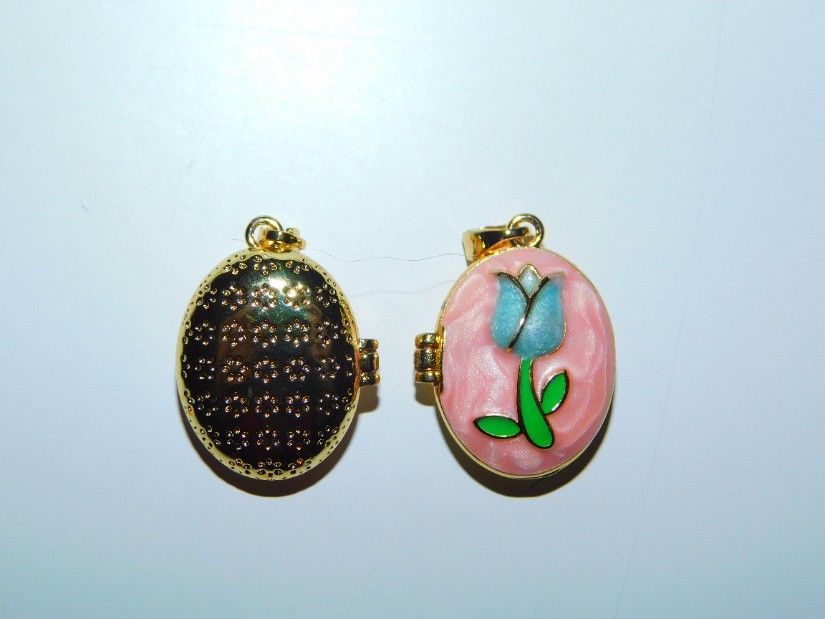 Pandantiv nou tip caseta prntru poze, email  multicolor,  superb