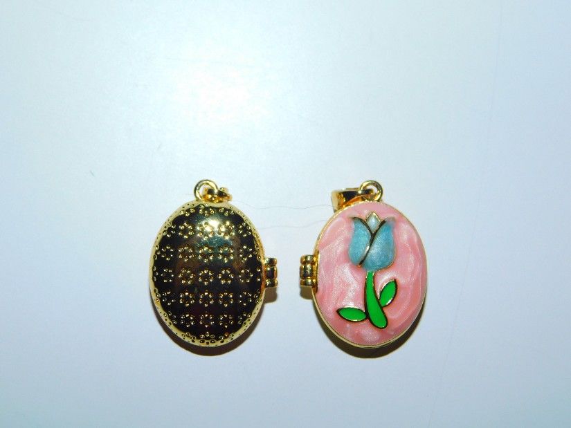 Pandantiv nou tip caseta prntru poze, email  multicolor,  superb