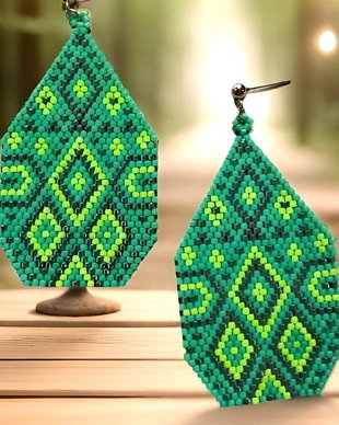 Cercei Handmade Primăvara Verde din mărgele Miyuki Delica