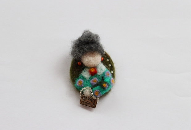 Brosa/ornament`Doamna`