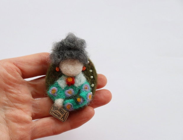 Brosa/ornament`Doamna`