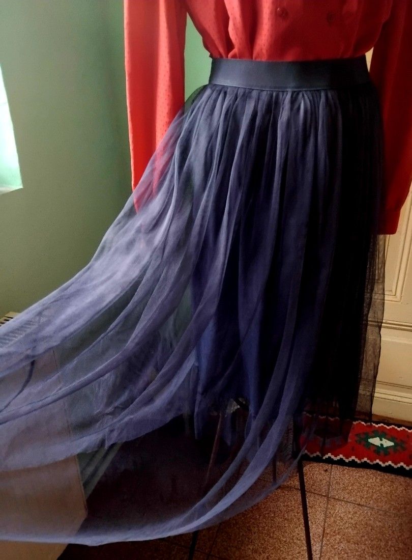 Fusta tulle, bleumarin