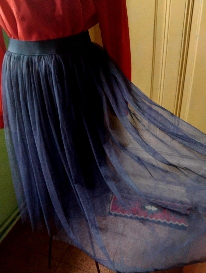 Fusta tulle, bleumarin