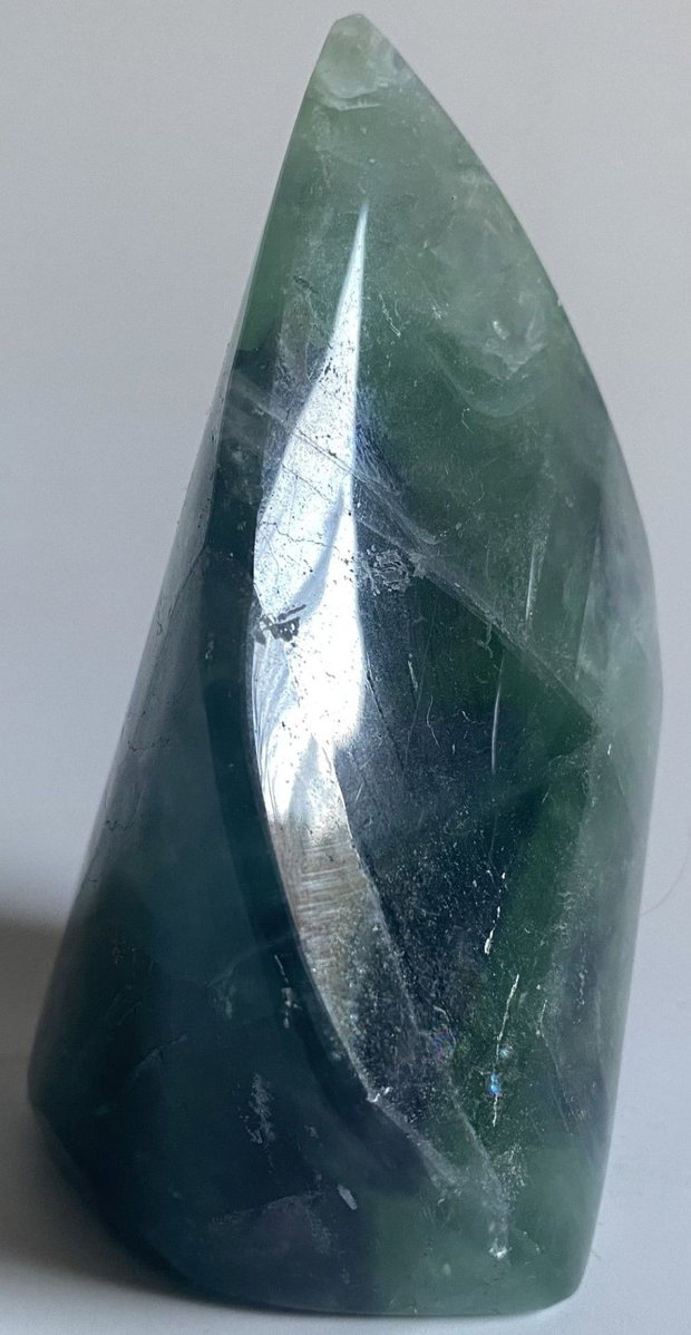 Fluorit Rainbow (Curcubeu) - sculptura din piatra semipretioasa
