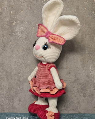 Iepuraș croșetat handmade  jucărie decorativă / cadou pentru copii