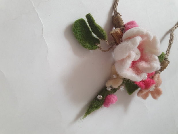 Colier flori de mar