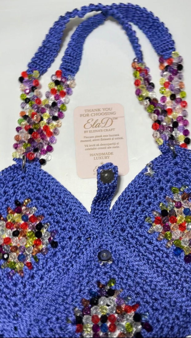 Geantă handmade croșetată albastru regal cu cristale multicolore ElaD Luxury
