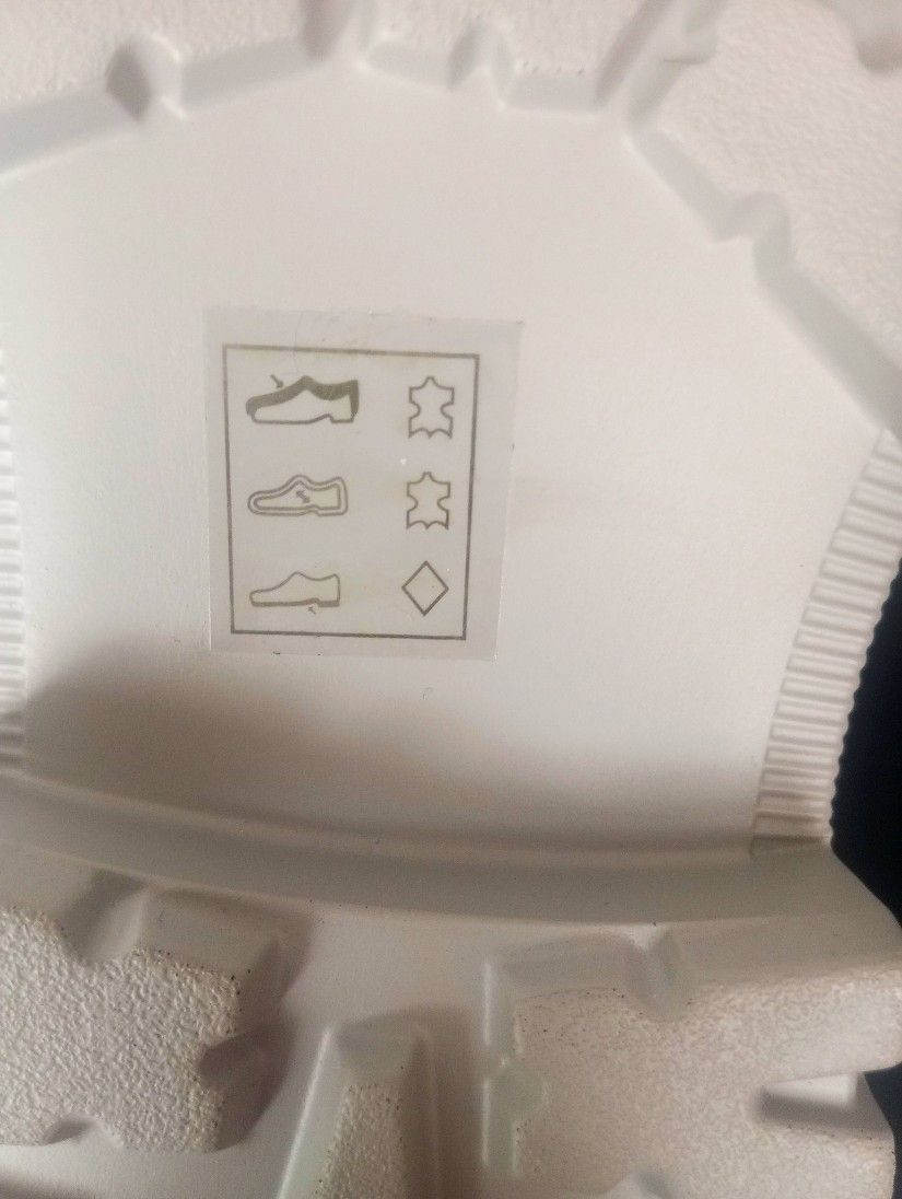 Pantofi piele lacuita gri pastel 40