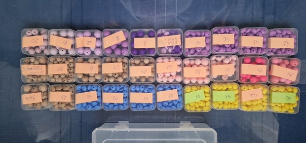 Stoc mărgele silicon + accesorii suzete / dentiție lot mare