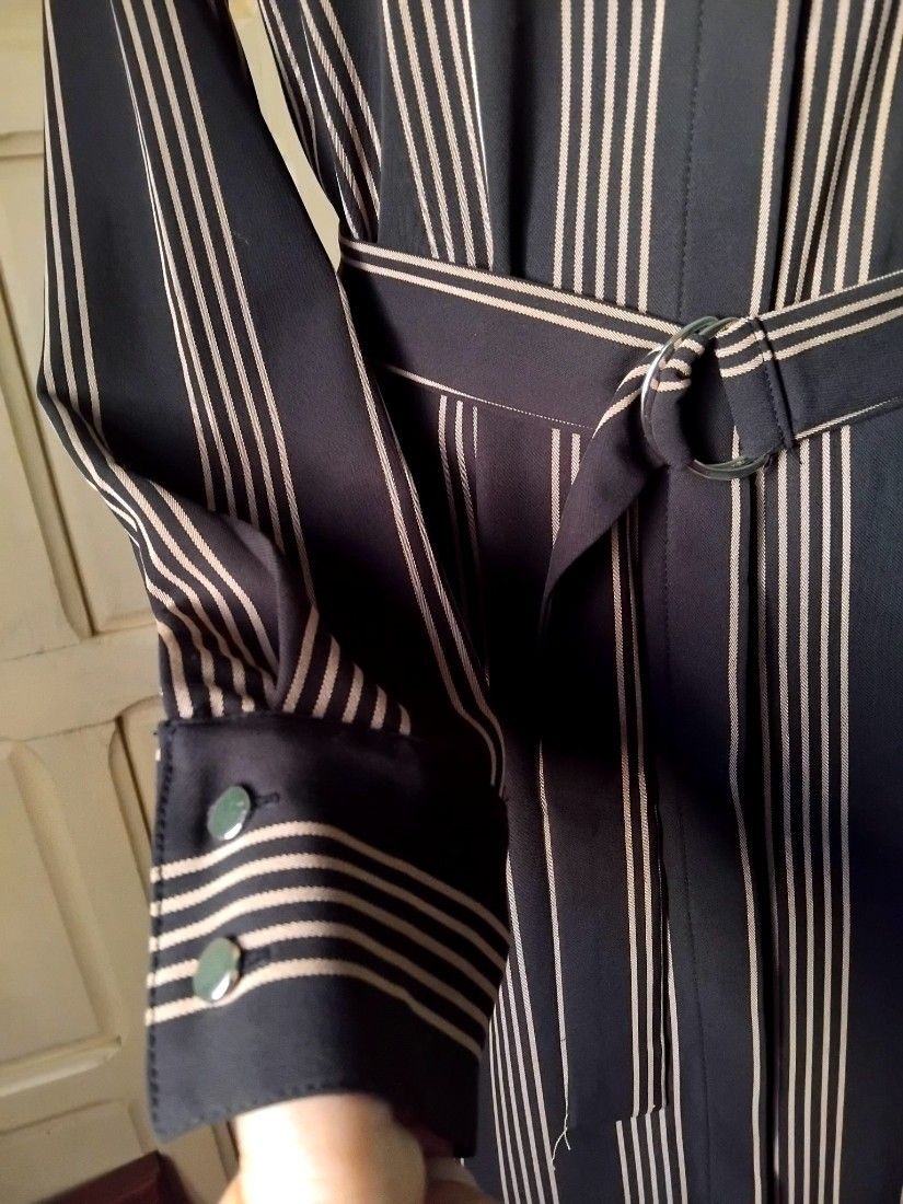 Rochie in dungi verticale bej- maron