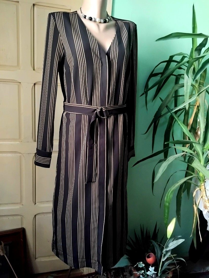 Rochie in dungi verticale bej- maron