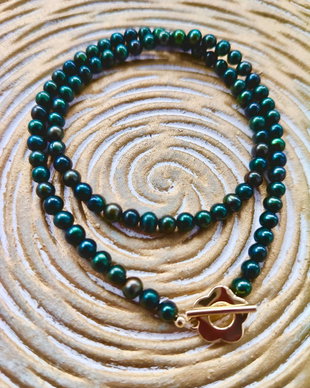 Colier perle de cultura verde smarald