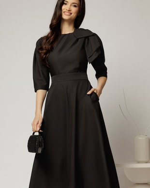 Rochie midi neagra clos cu funda ampla pe umar si cordon detasabil