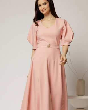 Rochie midi roz eleganta cu fusta clos, decolteu adanc in V si maneci bufante