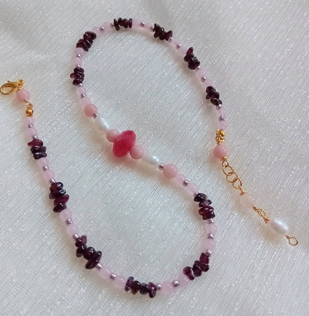 Colier quartz roz,rodonit,rubin,granat