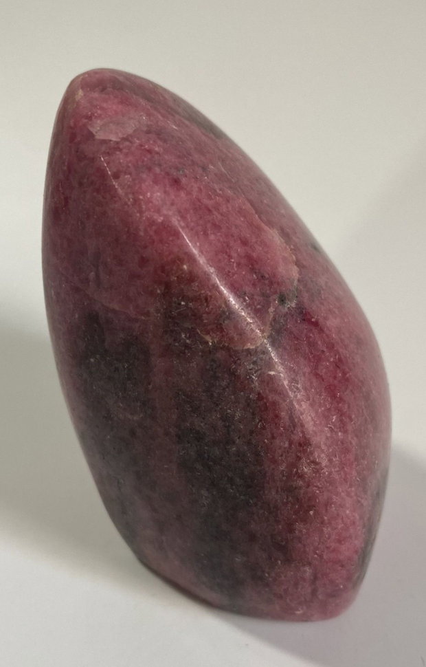 Rodonit - Sculptura piatra semipretioasa
