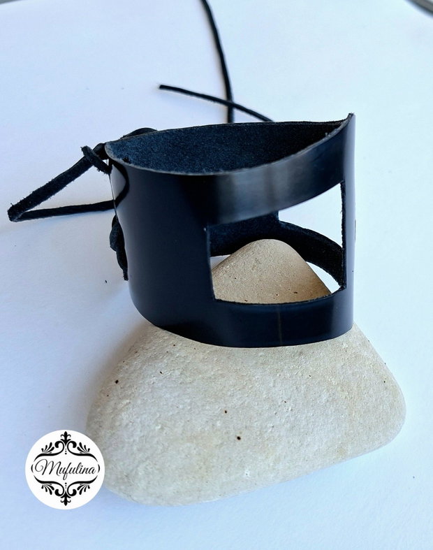 Bratara piele