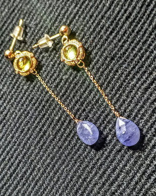 Cercei vermeil tanzanit peridot charm argint placat cu aur tija lant vermeil romantici boho chic trendy