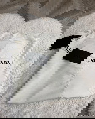 Tricou bărbați stil PRADA (replică 1:1 )