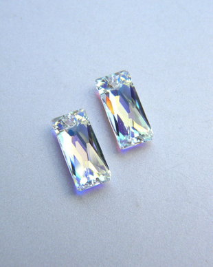 Pandantiv Swarovski - Queen Baguette 13 mm (6465-1AB)
