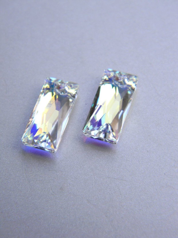Pandantiv Swarovski - Queen Baguette 13 mm (6465-1AB)
