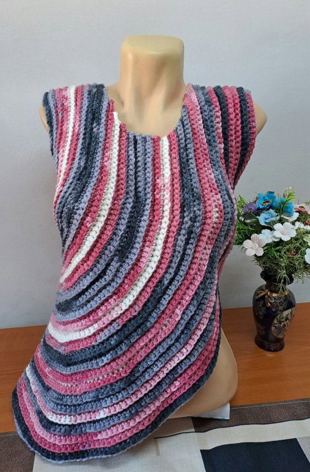 Vestă asimetrica
